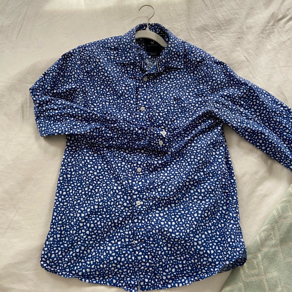 Crew clothing company long sleeve button down shirt